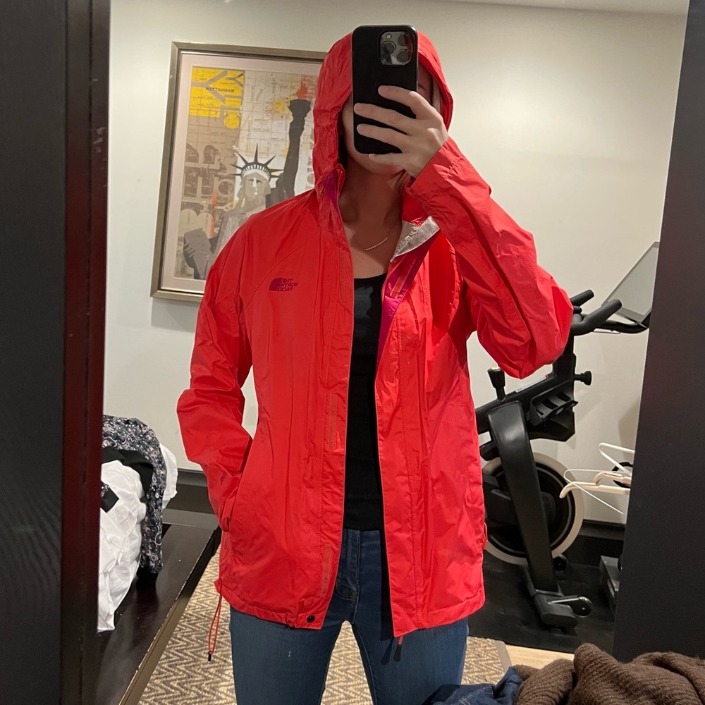 The North Face Hyvent women’s hot pink jacket, small